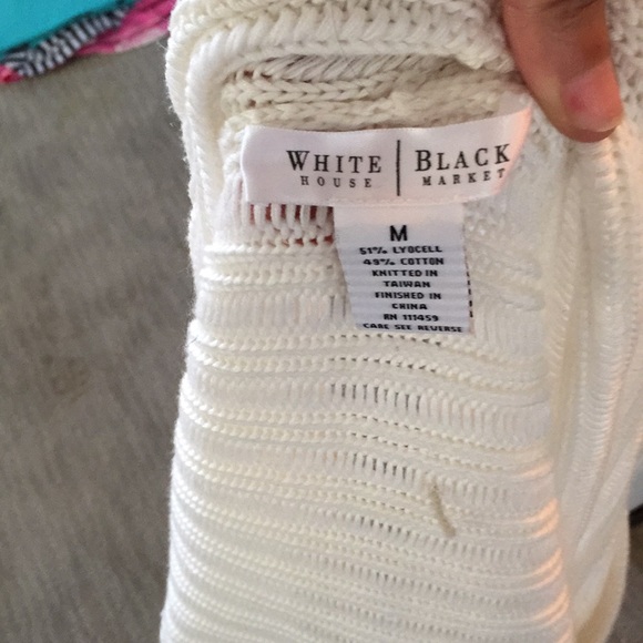 WHBM white long sleeve sweater - Picture 3 of 3